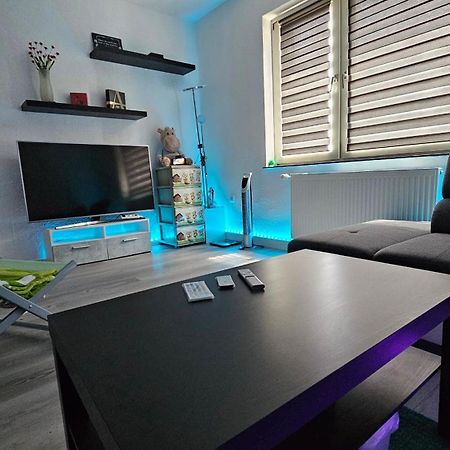 Zimmer In Bilk-Zentrum Duesseldorf Extérieur photo