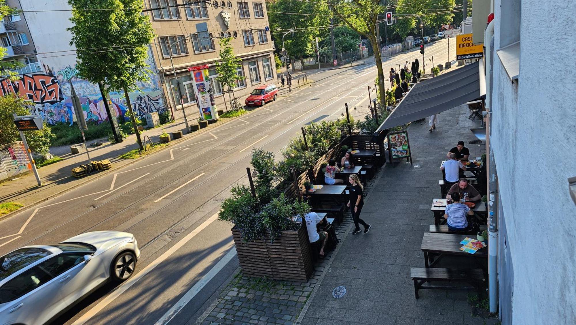 Zimmer In Bilk-Zentrum Duesseldorf Extérieur photo