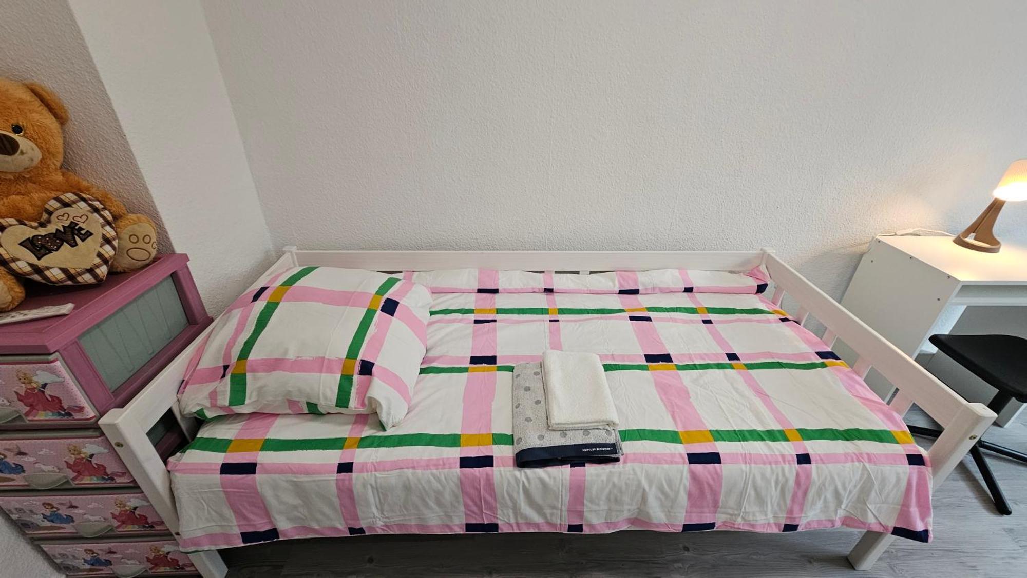 Zimmer In Bilk-Zentrum Duesseldorf Extérieur photo